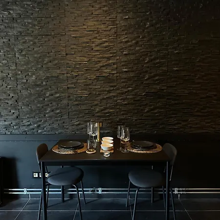 Thera Priva De Luxe Lägenhet Courcelles