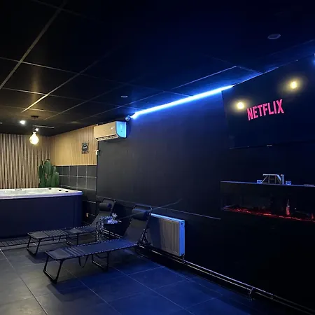 Apartament Thera Priva De Luxe *