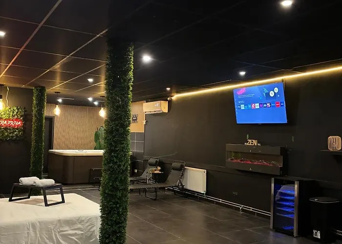 Apartment Thera Priva De Luxe